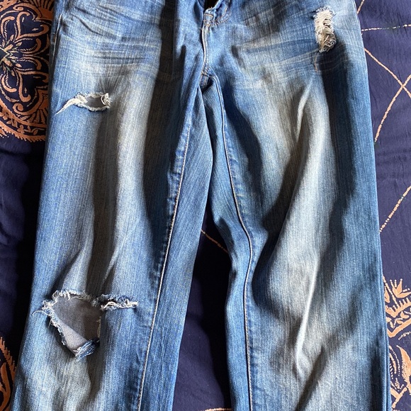Delias’s ripped boyfriend jeans Size:2 - Picture 2 of 5